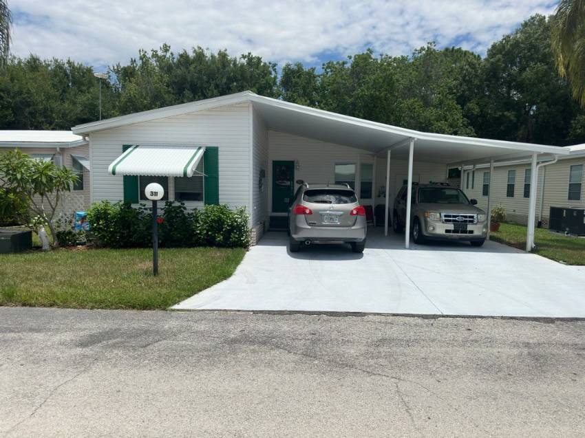 311 Maple Crest Drive a Haines City, FL Mobile or Manufactured Home for Sale